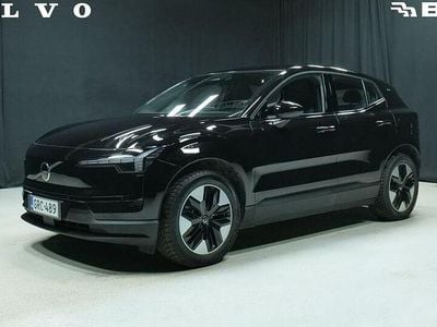 Käytetty Volvo EX30 Plus 200 kW (272 HP) 2025 Musta Katumaasturi