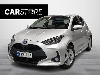 Käytetty Toyota Yaris Hybrid Active 116 HP (85 kW) 2021 Viistoperä