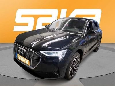 Käytetty 2022 Audi e-tron Advanced Plus Katumaasturi | 33 900 € (Hieman kallis)