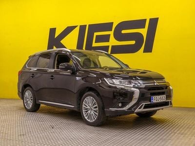 Käytetty Mitsubishi Outlander P-HEV Instyle 135 HP (99 kW) 2021 Katumaasturi