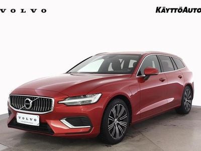 Käytetty Volvo V60 Business Edition 340 HP (250 kW) 2021 Punainen Farmari
