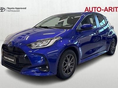 Käytetty Toyota Yaris Plus 114 HP (83 kW) 2024 Sininen Viistoperä