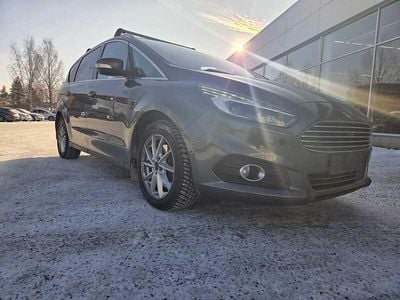 Käytetty Ford S-MAX S 180 HP (132 kW) 2016 Harmaa Tila-auto