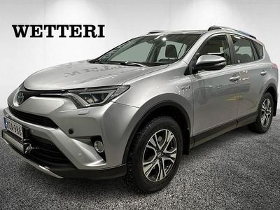 Käytetty Toyota RAV4 Hybrid Edition 155 HP (114 kW) 2017 Hopea Katumaasturi