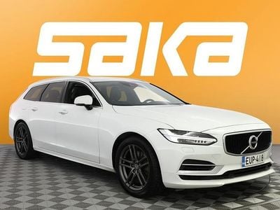 Käytetty Volvo V90 Momentum 392 HP (288 kW) 2020 Farmari