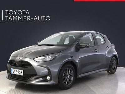 Harmaa Käytetty 2024 Toyota Yaris Hybrid Viistoperä | 21 880 € (Perustarjous)