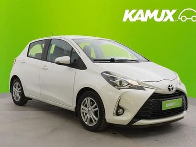 Valkoinen Käytetty 2017 Toyota Yaris Multidrive S Sedan | 12 830 € (Perustarjous)