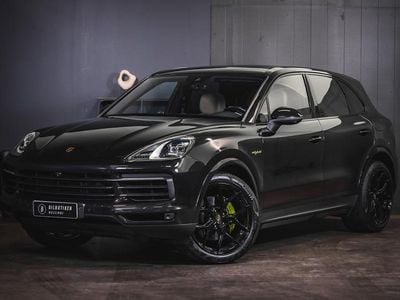 Käytetty 2018 Porsche Cayenne Katumaasturi | 59 700 €