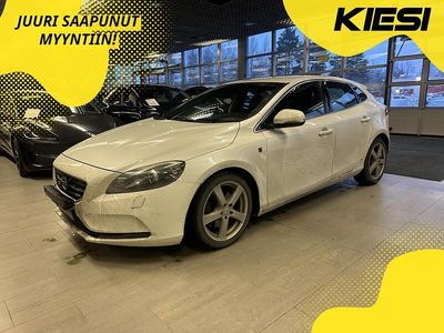 Käytetty 2015 Volvo V40 Business Edition Viistoperä | 10 990 € (Perustarjous)