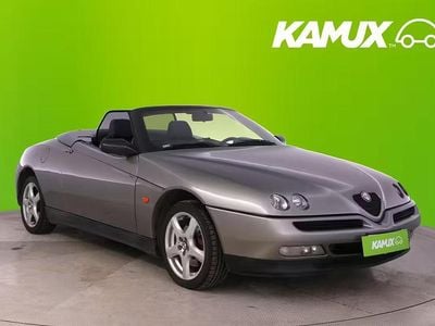 Käytetty Alfa Romeo Spider 150 HP (110 kW) 1997 Hopea / harmaa Avoauto