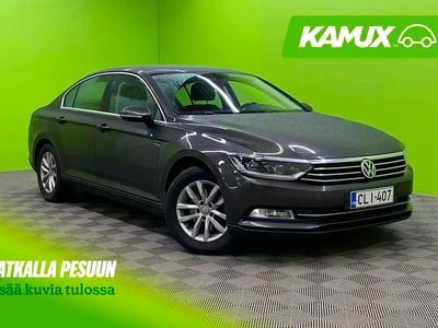 Ruskea Käytetty 2016 VW Passat Comfortline Sedan | 13 880 € (Perustarjous)