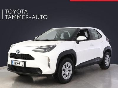 Käytetty Toyota Yaris Cross Active 116 HP (85 kW) 2023 Valkoinen Katumaasturi