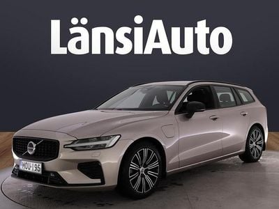 Käytetty Volvo V60 Plus 350 HP (257 kW) 2023 Ruskea Farmari