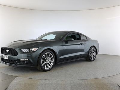 käytetty Ford Mustang USA2,3 EcoBoost 314hv M6 Fastback - *Korko alk. 2,99% + kulut* - Recaro penkit - Vähän ajettu