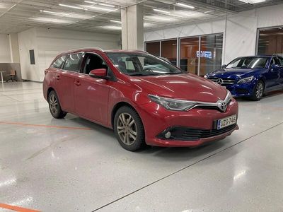 Käytetty 2016 Toyota Auris Touring Sports Multidrive S Farmari | 13 900 € (Perustarjous)