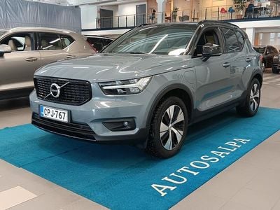Käytetty Volvo XC40 R-Design 262 HP (192 kW) 2021 Katumaasturi