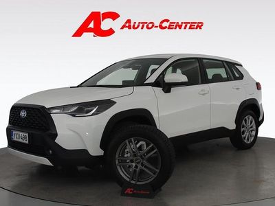 Valkoinen Käytetty 2023 Toyota Corolla Cross Active Katumaasturi | 35 590 € (Perustarjous)