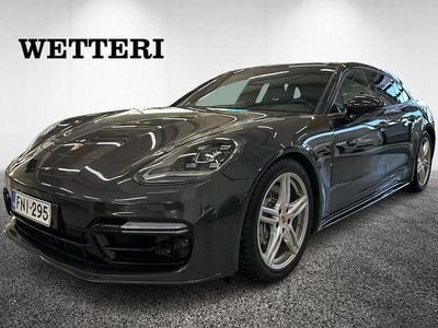 Porsche Panamera 4