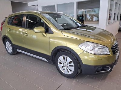 Käytetty Suzuki SX4 S-Cross GLX 120 HP (88 kW) 2014 Vihreä Viistoperä