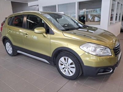 Käytetty Suzuki SX4 S-Cross GLX 120 HP (88 kW) 2014 Vihreä Viistoperä