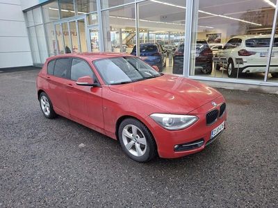 Punainen Käytetty 2012 BMW 118 Viistoperä | 9 900 € (Kallis)