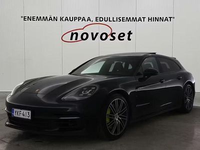 Sininen Käytetty 2018 Porsche Panamera 4 Sport Turismo Sedan | 42 770 € (Hieman kallis)