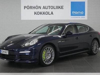 Käytetty Porsche Panamera S E-Hybrid 333 HP (244 kW) 2016 Sininen Sedan
