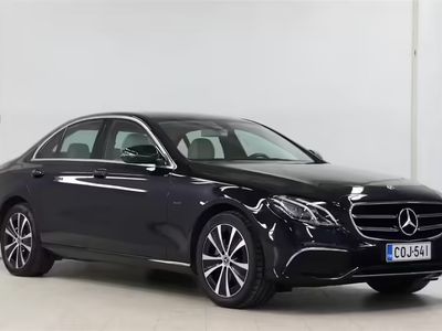 Sininen Käytetty 2020 Mercedes E300 Avantgarde Edition Sedan | 34 900 €