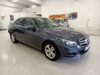 käytetty Mercedes E220 Bluetec 220CDI BE T A Premium Bluetec**SUPERSIISTI, KAUK.WEBASTO, KATTAVA VARUSTELU, SUOMIHISTORIA, KORKO 4.99%, KOTIINTOIMITUS*