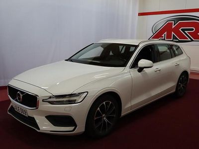 Käytetty Volvo V60 Momentum 150 HP (110 kW) 2018 Farmari