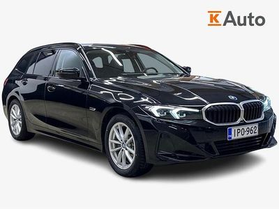 Käytetty 2022 BMW 330e Farmari | 32 470 € (Perustarjous)