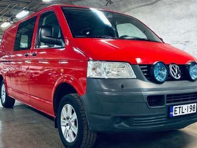 käytetty VW Transporter Pitkä T5 CNG Kaasu/Bensa 85 kW, Läpikäveltävä