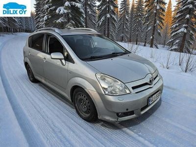 Käytetty 2007 Toyota Corolla Verso Tila-auto | 1 990 € (Perustarjous)