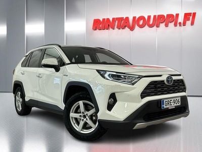 Käytetty Toyota RAV4 Executive 178 HP (130 kW) 2021 Katumaasturi