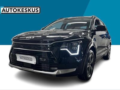 Musta Käytetty 2025 Kia Niro EX Katumaasturi | 33 900 € (Hieman kallis)