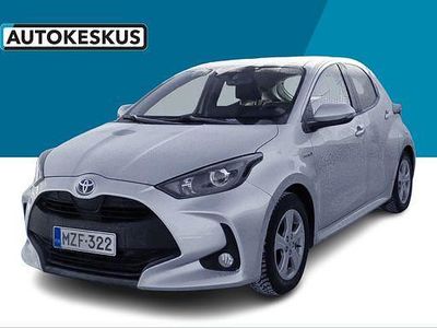 Käytetty Toyota Yaris Active 114 HP (83 kW) 2021 Hopea Viistoperä