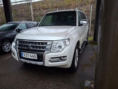 Käytetty 2018 Mitsubishi Pajero Instyle Katumaasturi | 44 890 €
