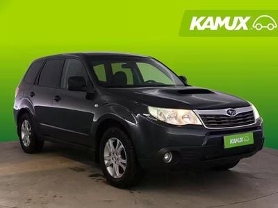 Käytetty Subaru Forester 147 HP (108 kW) 2010 Hopea / harmaa Katumaasturi
