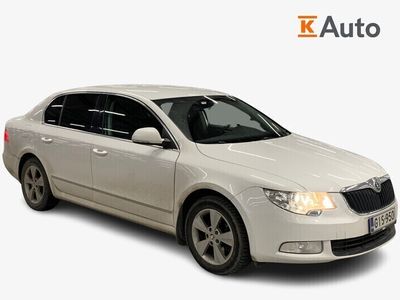 käytetty Skoda Superb 14 TSI Comfort ** Koukku / Automaatti ilmastointi / Vakkari **