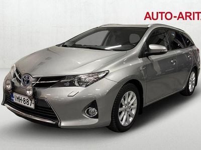 Harmaa Käytetty 2015 Toyota Auris Touring Sports Active Farmari | 13 970 € (Perustarjous)