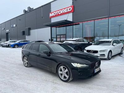 Käytetty Volvo V60 Business Edition 197 HP (144 kW) 2022 Farmari