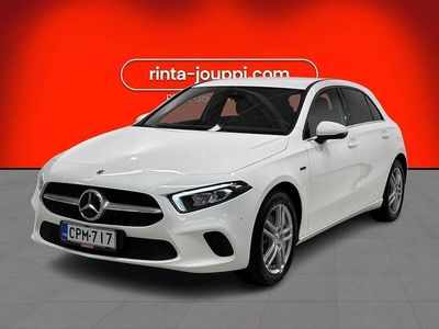 Valkoinen Käytetty 2021 Mercedes A250 Business Viistoperä | 23 780 € (Hyvä tarjous)