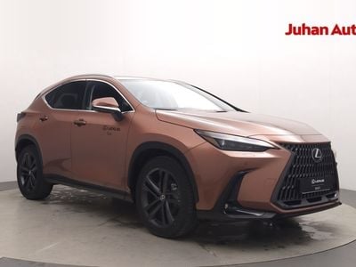 Ruskea Käytetty 2024 Lexus NX450h+ Executive Line Katumaasturi | 65 990 € (Kallis)