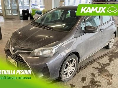 Käytetty Toyota Yaris Multidrive S 99 HP (72 kW) 2015 Hopea / harmaa Viistoperä