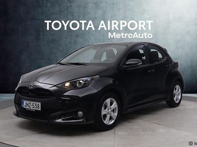 Käytetty Toyota Yaris Hybrid 116 HP (85 kW) 2025 Musta Viistoperä