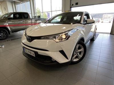 Valkoinen Käytetty 2019 Toyota C-HR Active Katumaasturi | 19 900 €