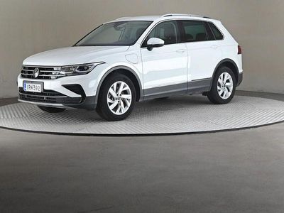 Käytetty 2023 VW Tiguan Business Katumaasturi | 33 300 € (Hieman kallis)