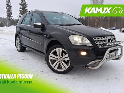 Käytetty Mercedes ML350 211 HP (155 kW) 2010 Musta Katumaasturi