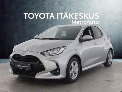 Hopea Käytetty 2024 Toyota Yaris Hybrid Plus Viistoperä | 22 490 € (Hyvä tarjous)