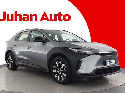 Käytetty Toyota bZ4X Active 160 kW (218 HP) 2023 Harmaa Katumaasturi